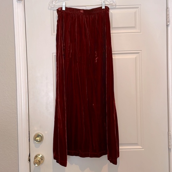 For Joseph Vintage Women’s Burgundy Crushed Velvet Skirt Set Size M - Picture 6 of 9
